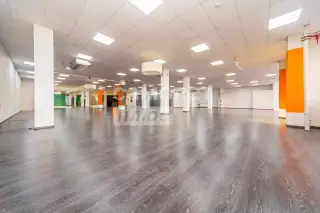 Помещение свободного назначения 2400 м² — фото 3
