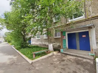 Квартиры - Россия, Пермский край, Соликамск, Набережная ул, 182